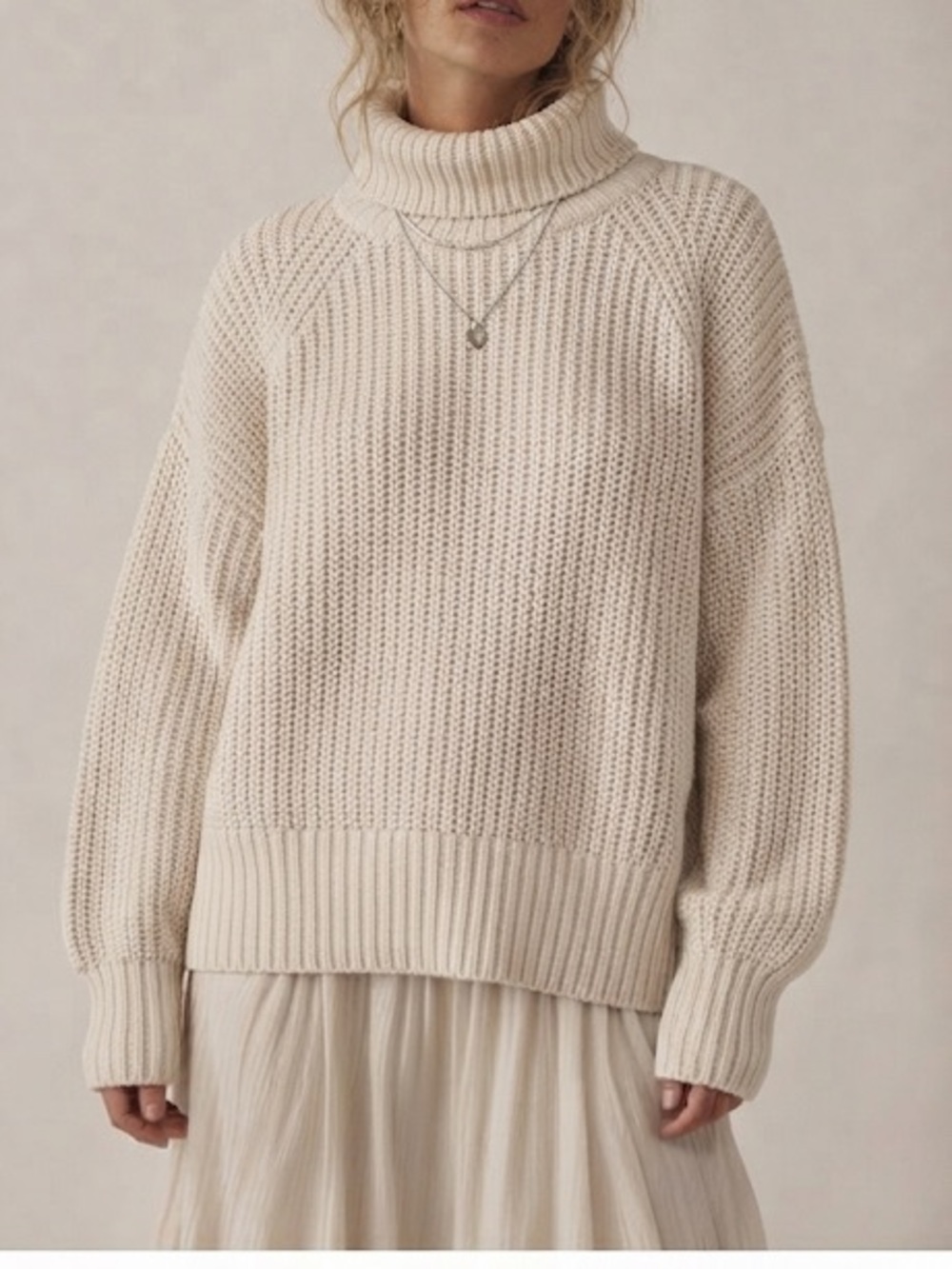 Uniqlo Oversized Knit Cream Turtleneck Wool Blend Size XL